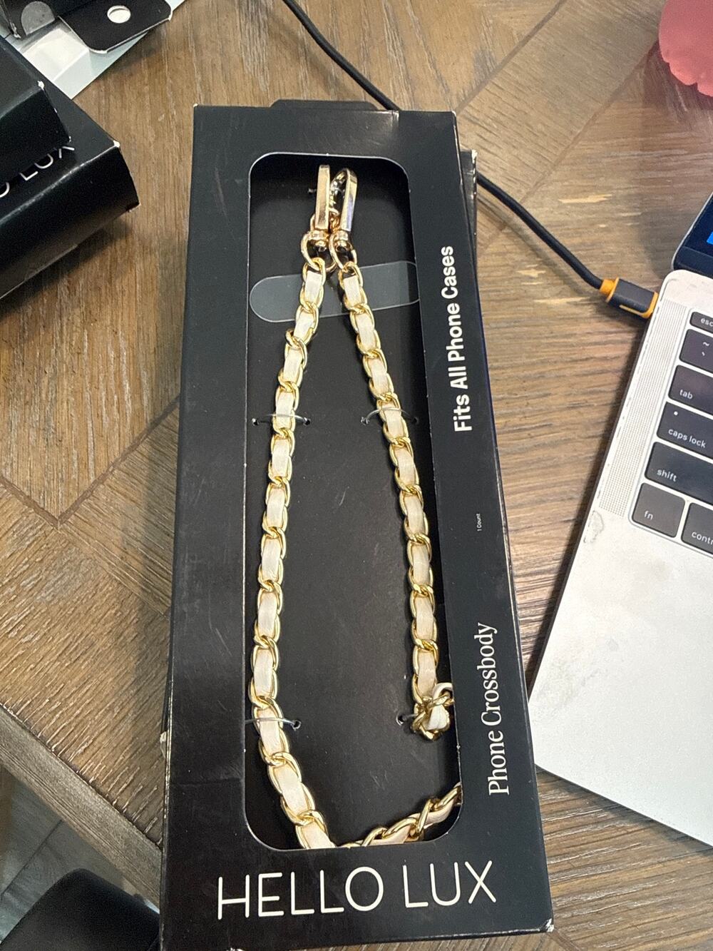 Hello Lux phone 
Crossbody